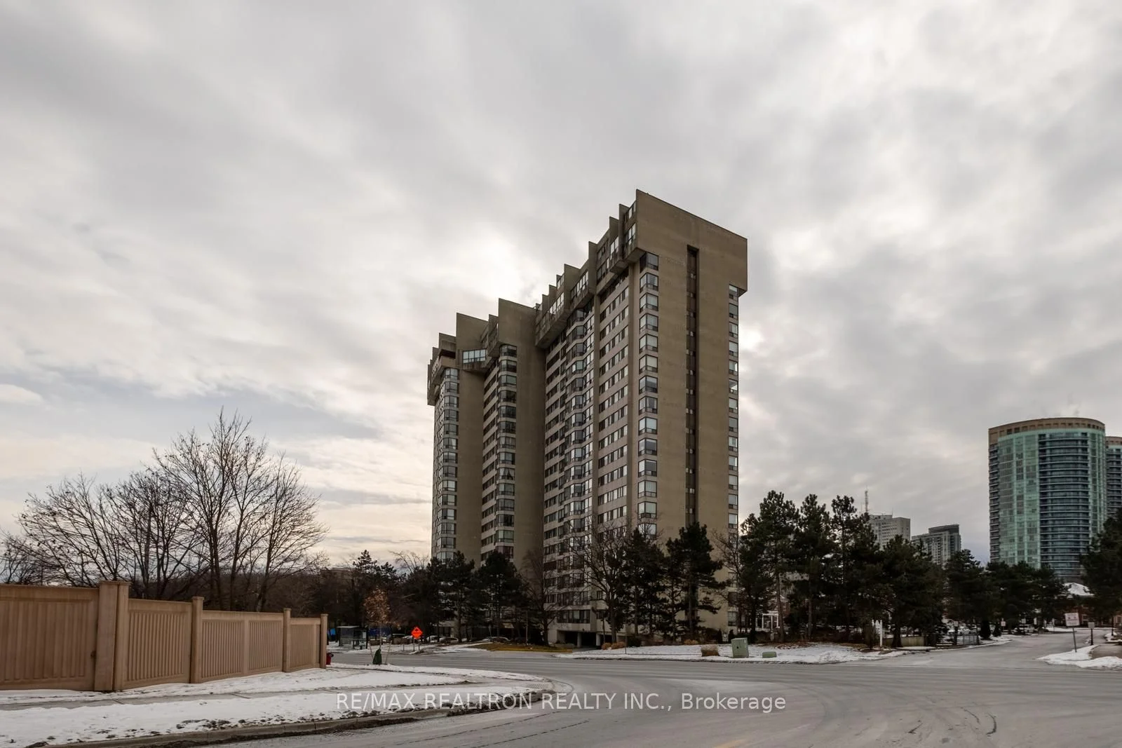 Condo Apartment in Mississauga