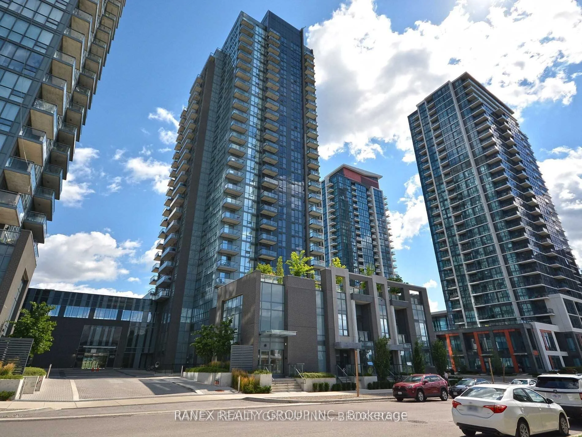 Condo Apartment in Mississauga