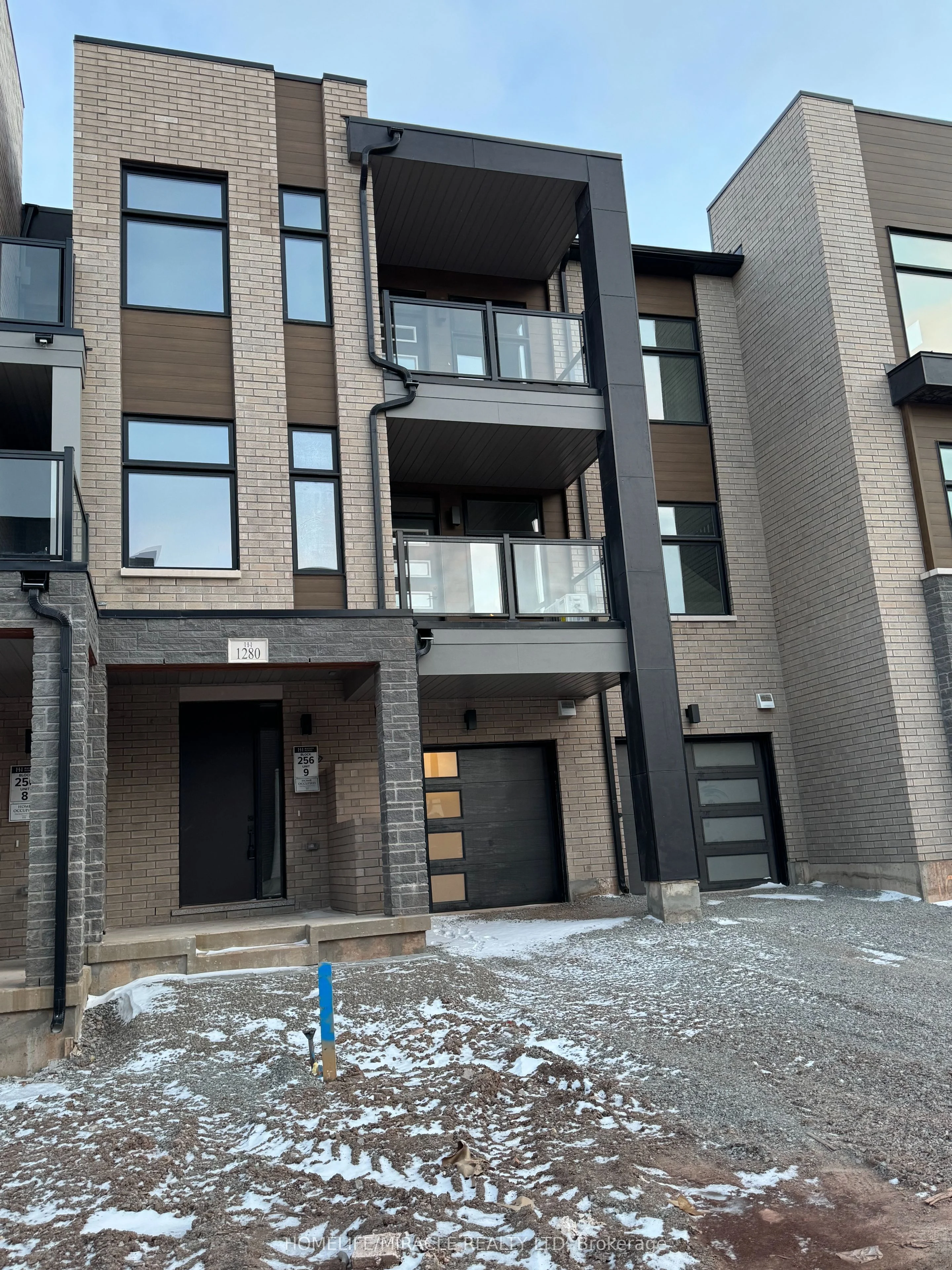 1280 Dempster Lane, Oakville, On L6h 7y7