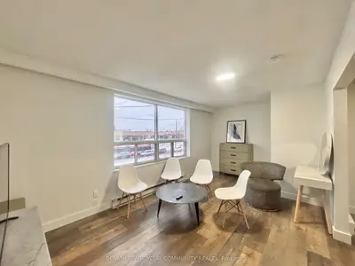2475 Dufferin Street W D, Toronto W04, On M6b 3p9