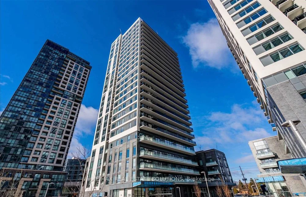 30 Samuel Wood Way 1412, Toronto W08, On M9b 0c9
