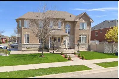 Detached in Brampton
