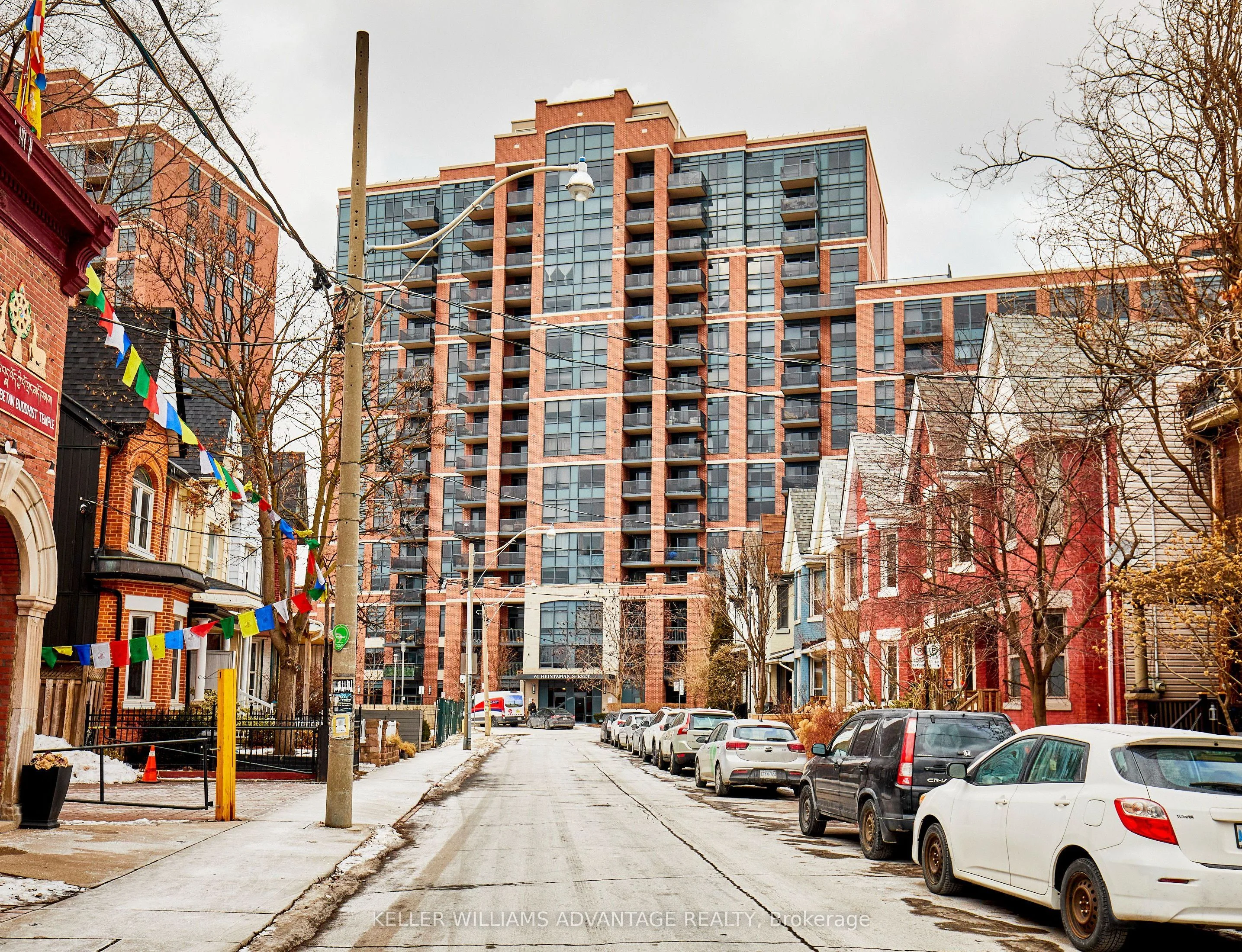 61 Heintzman Street 1004, Toronto W02, On M6p 5a2