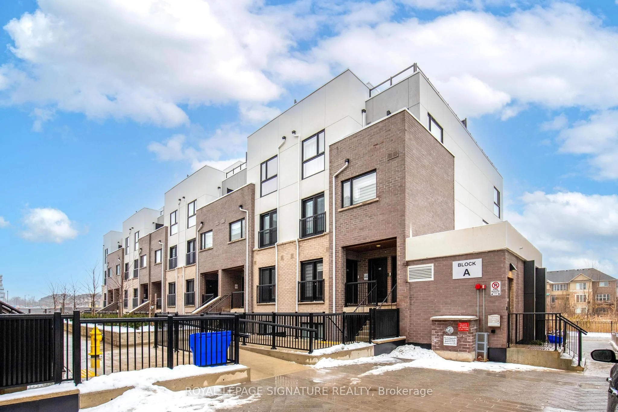 349 Wheat Boom Drive 315, Oakville, On L6h 7x5
