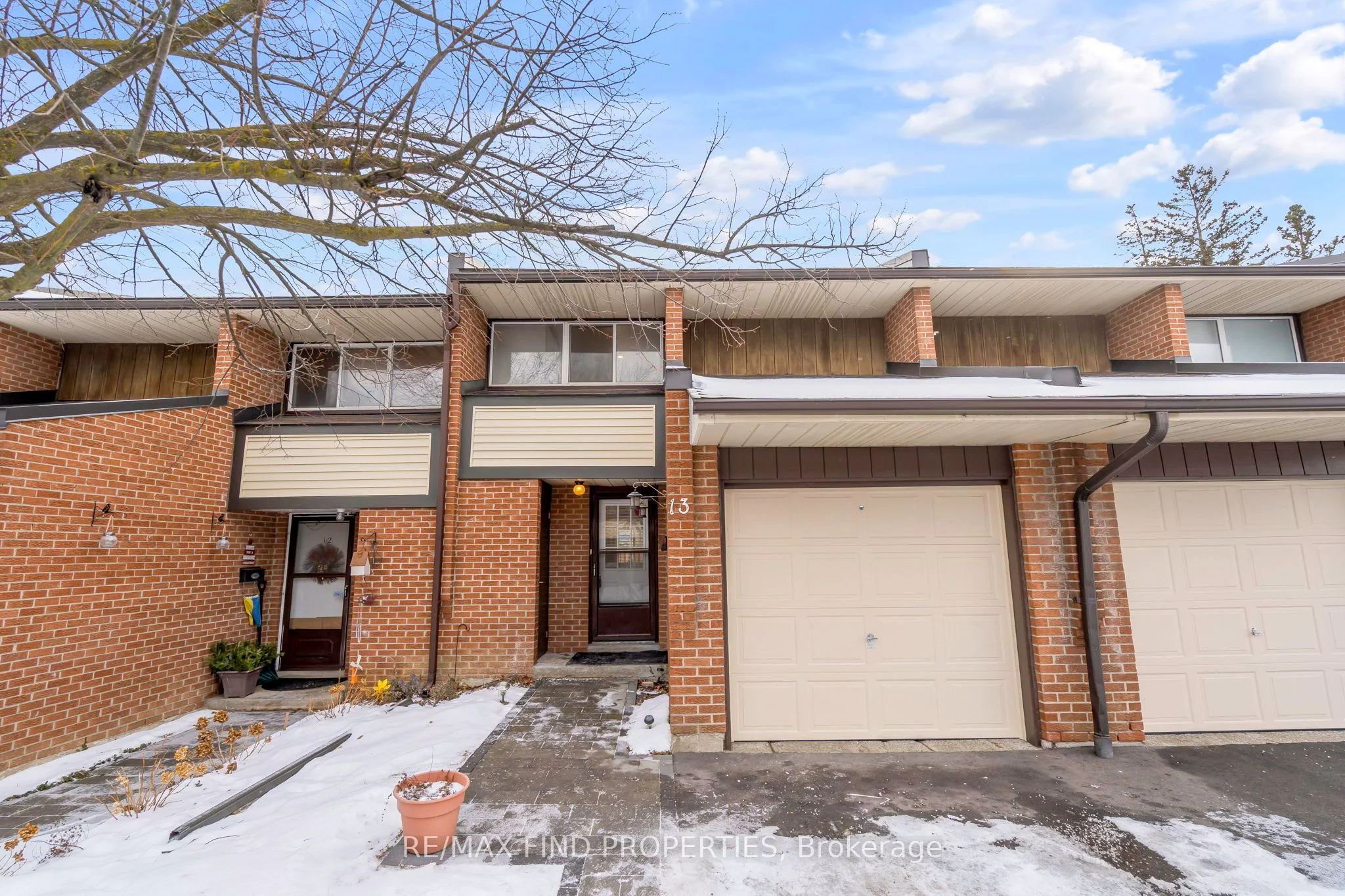 Condo Townhouse in Mississauga