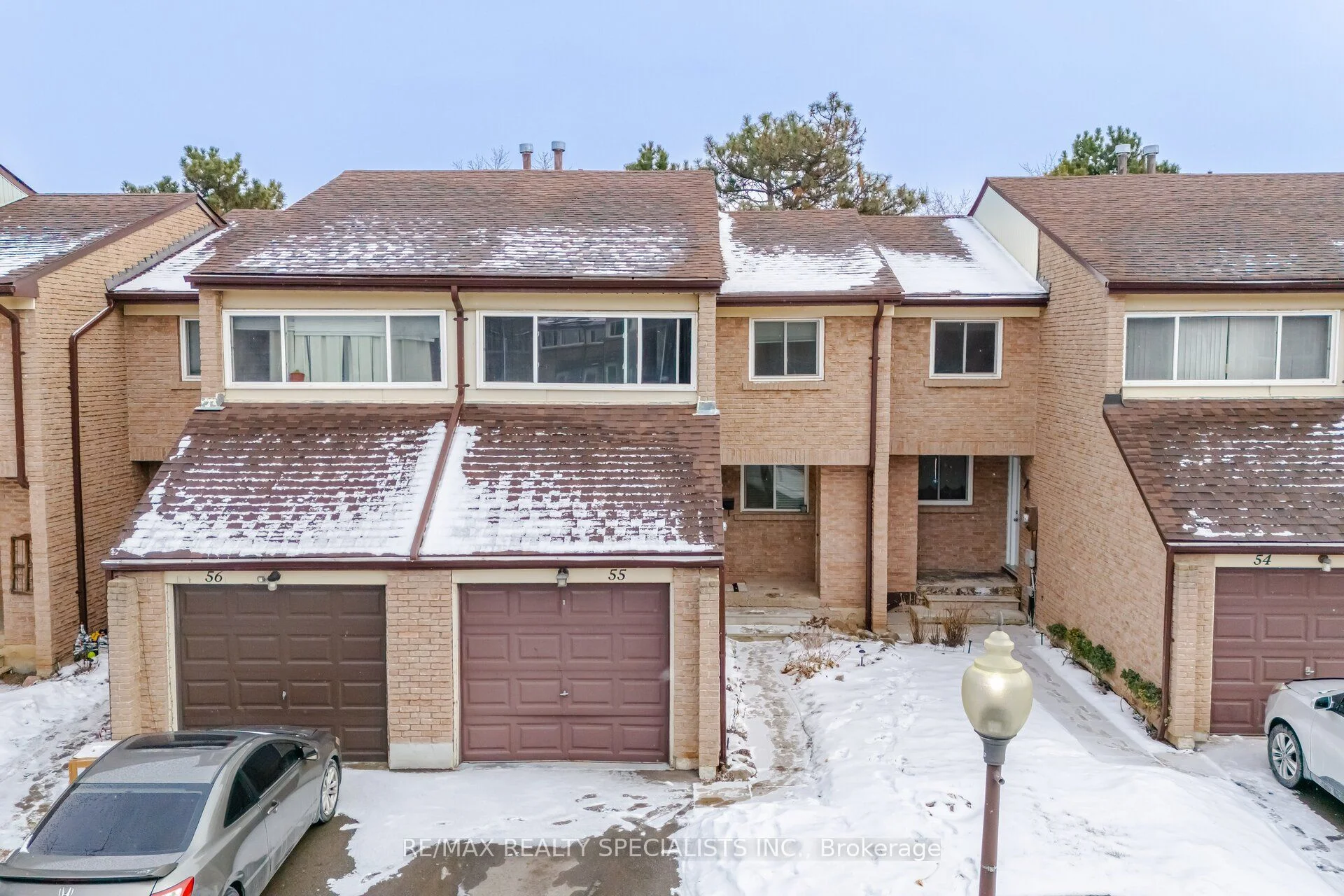 Condo Townhouse in Milton