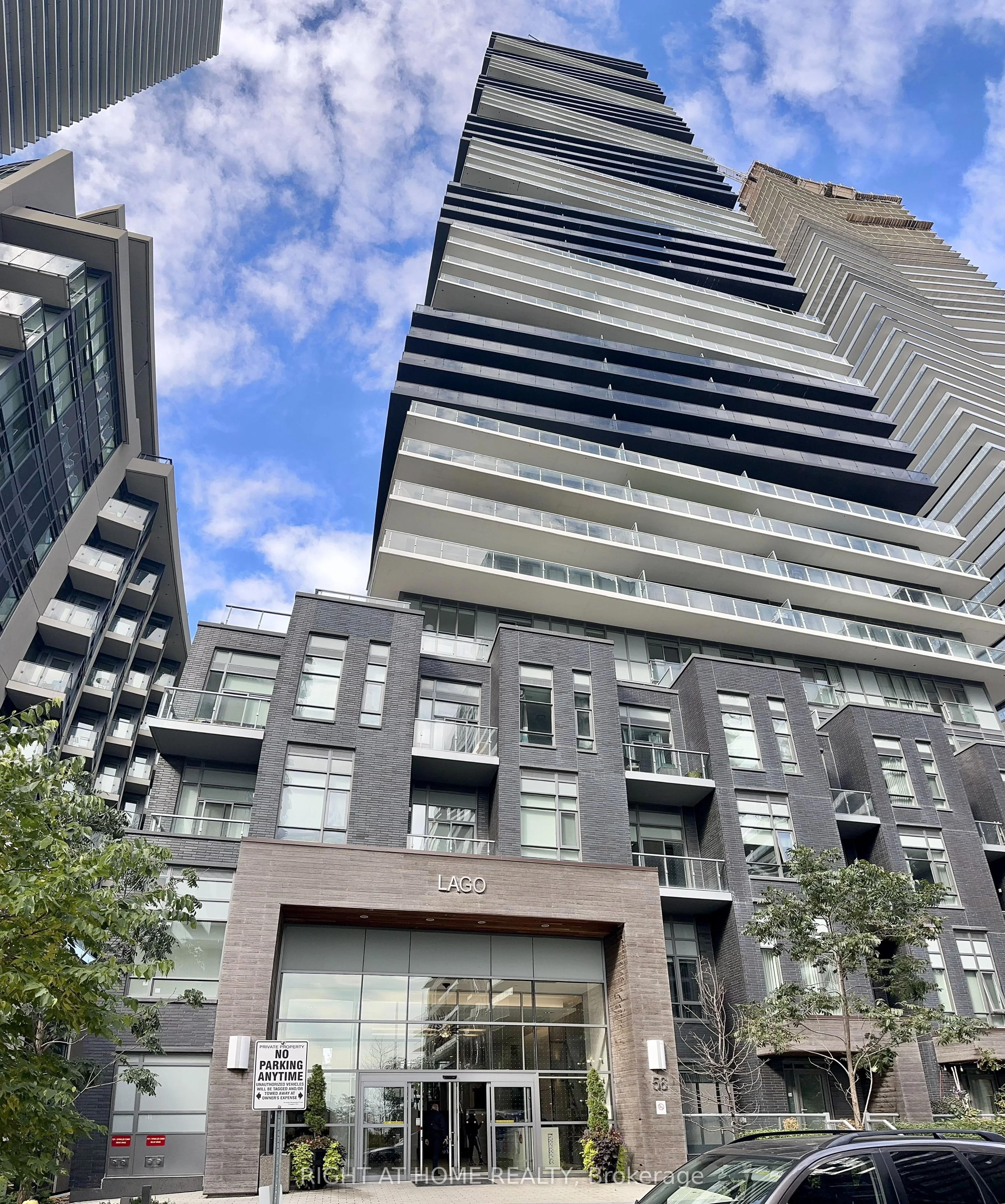 Condo Apartment in Toronto