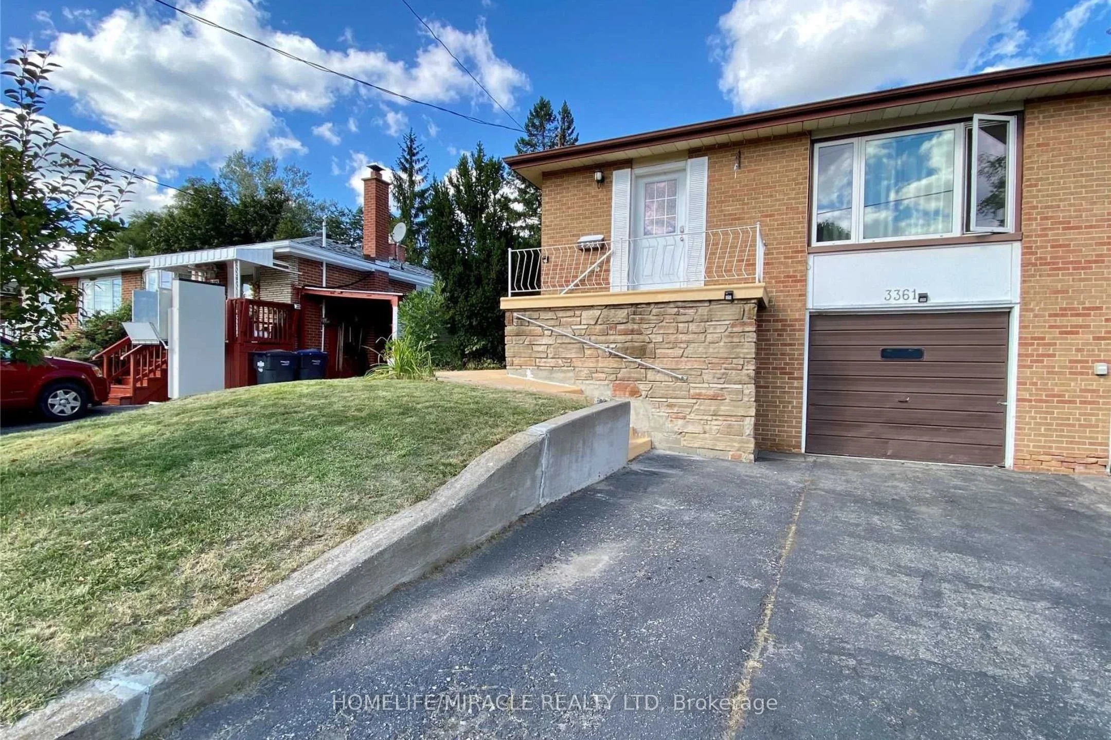 3361 The Credit Woodlands, Mississauga, On, L5c 2j9