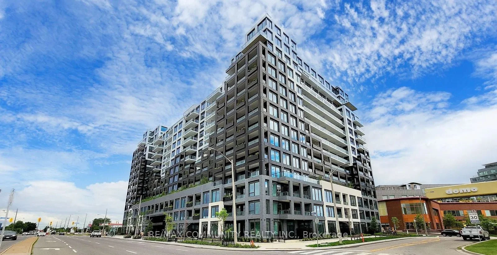 Condo Apartment in Toronto