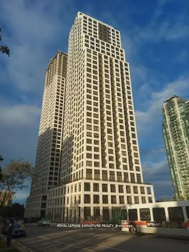 Condo Apartment in Mississauga