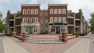 Att/Row/Townhouse in Brampton