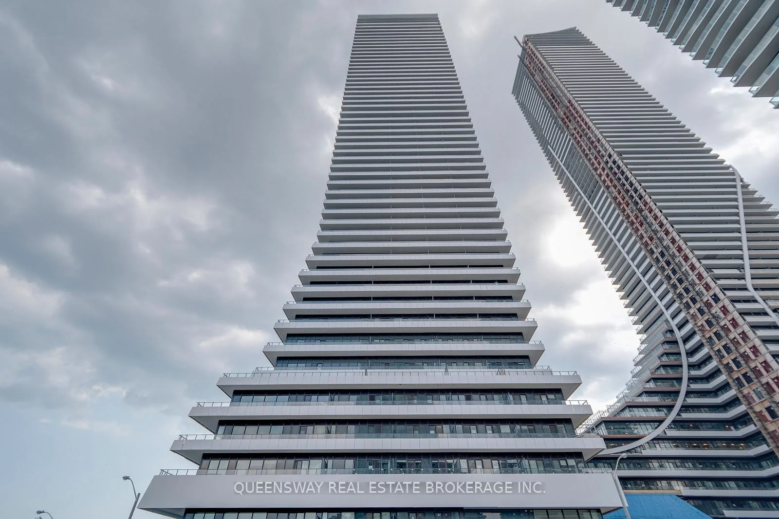 20 Shore Breeze Drive 217, Toronto W06, On M8v 0c7