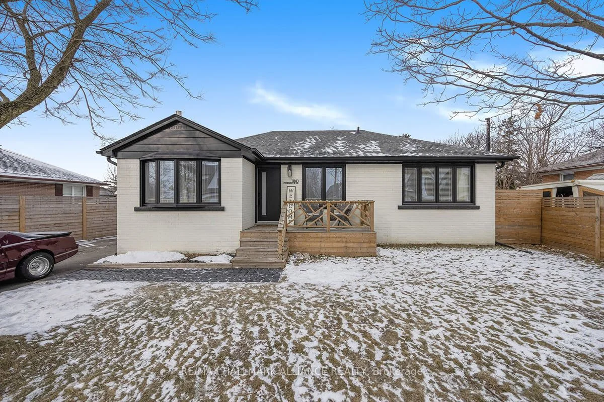 Detached in Oakville