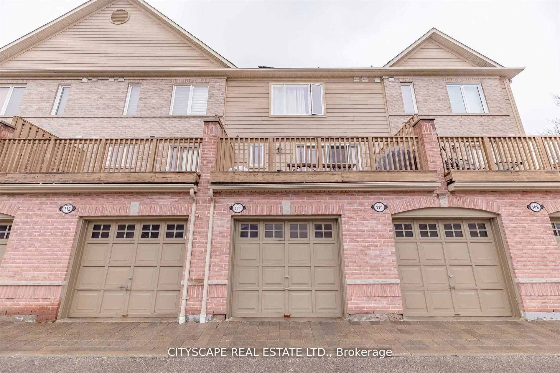 Condo Townhouse in Mississauga