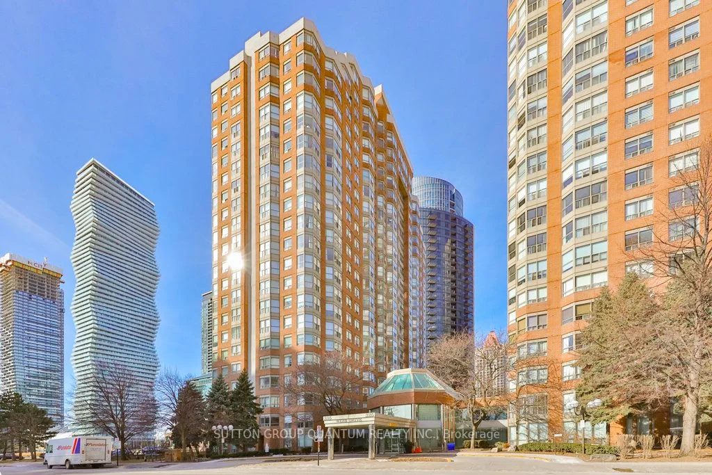 Condo Apartment in Mississauga
