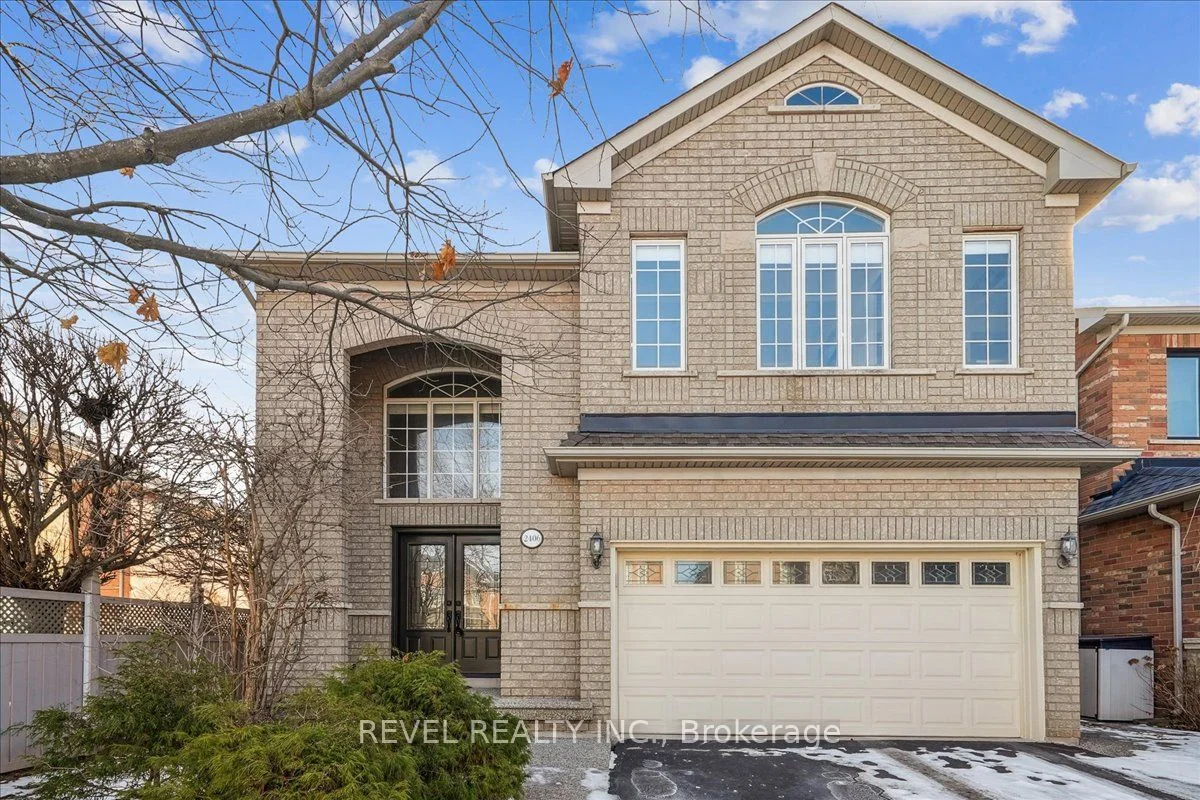 Detached in Oakville