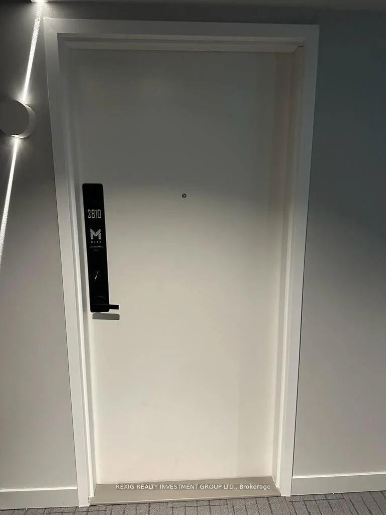 3883 Quartz Road 2810, Mississauga, On L5b 0m4