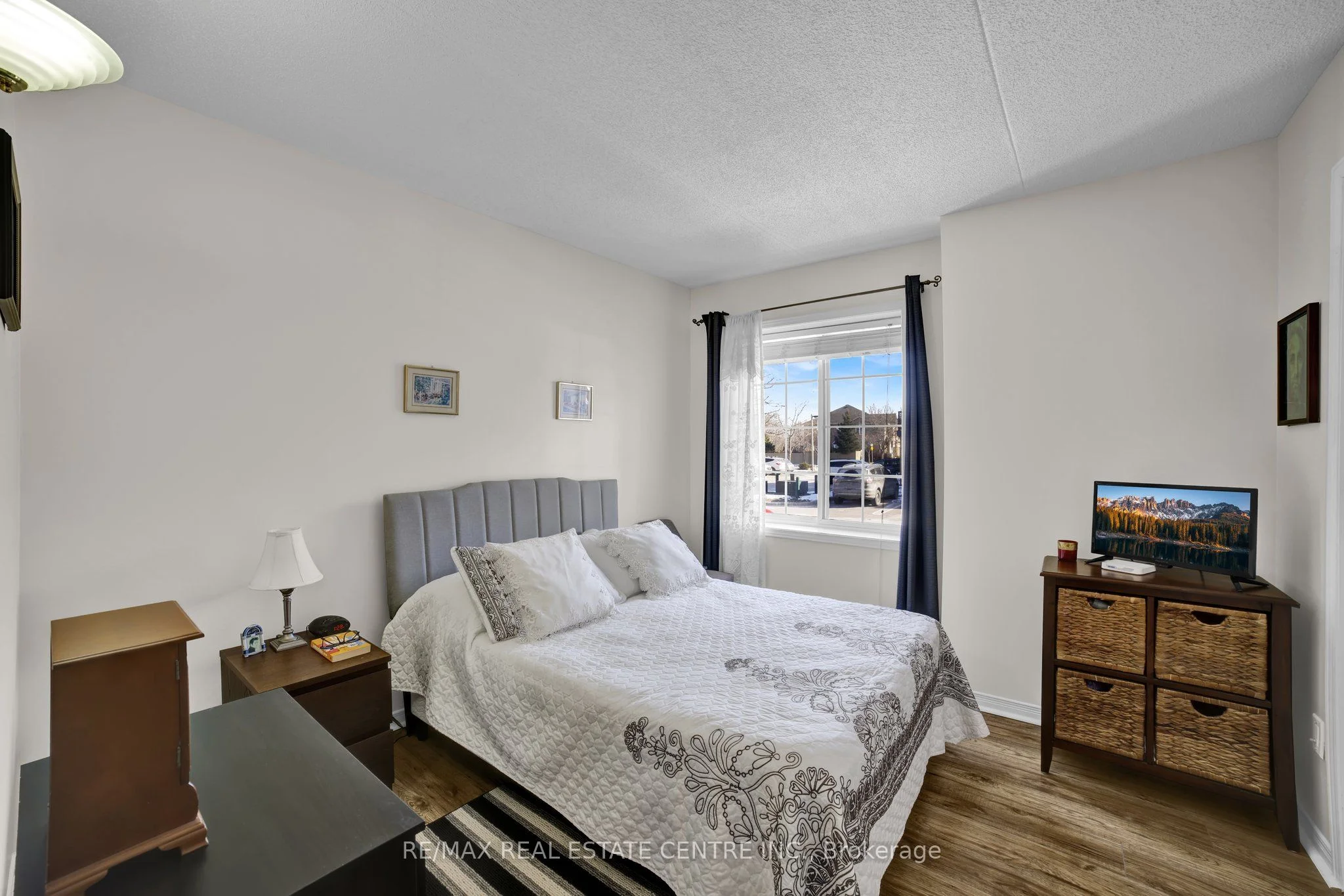 2333 Walkers Line 15, Burlington, ON L7M 4T1