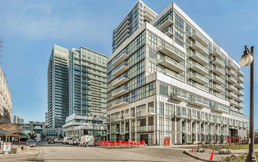 251 Manitoba Street 1101, Toronto W06, On M8y 4g9