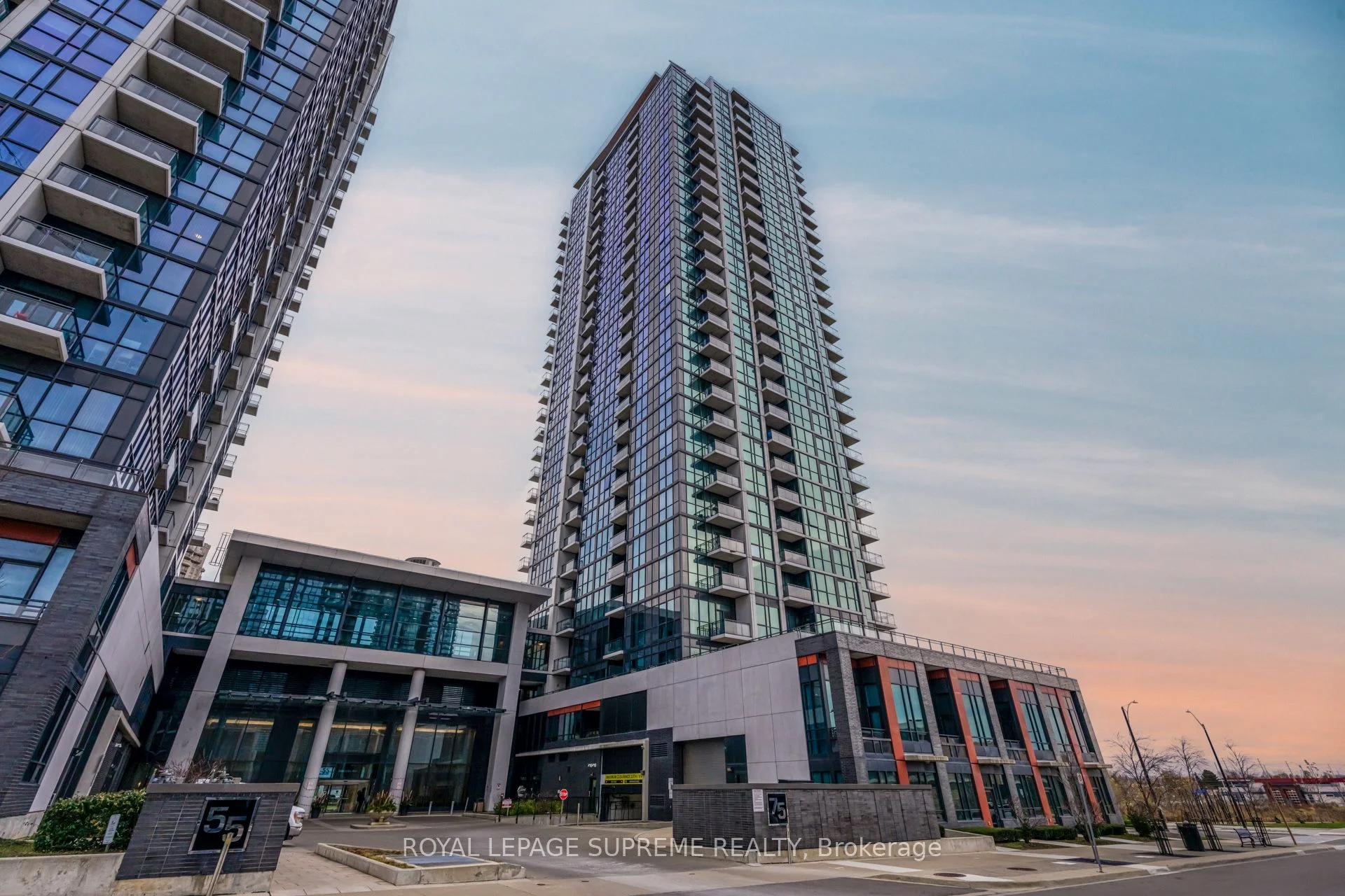 Condo Apartment in Mississauga
