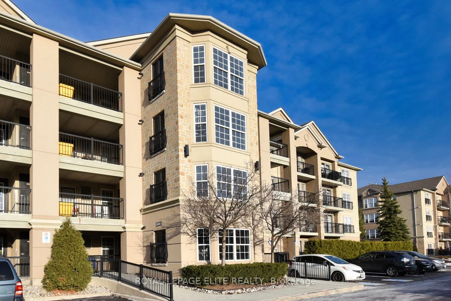 Condo Apartment in Burlington