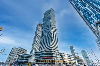 3900 Confederation Parkway 6014, Mississauga, On L5b 0m3