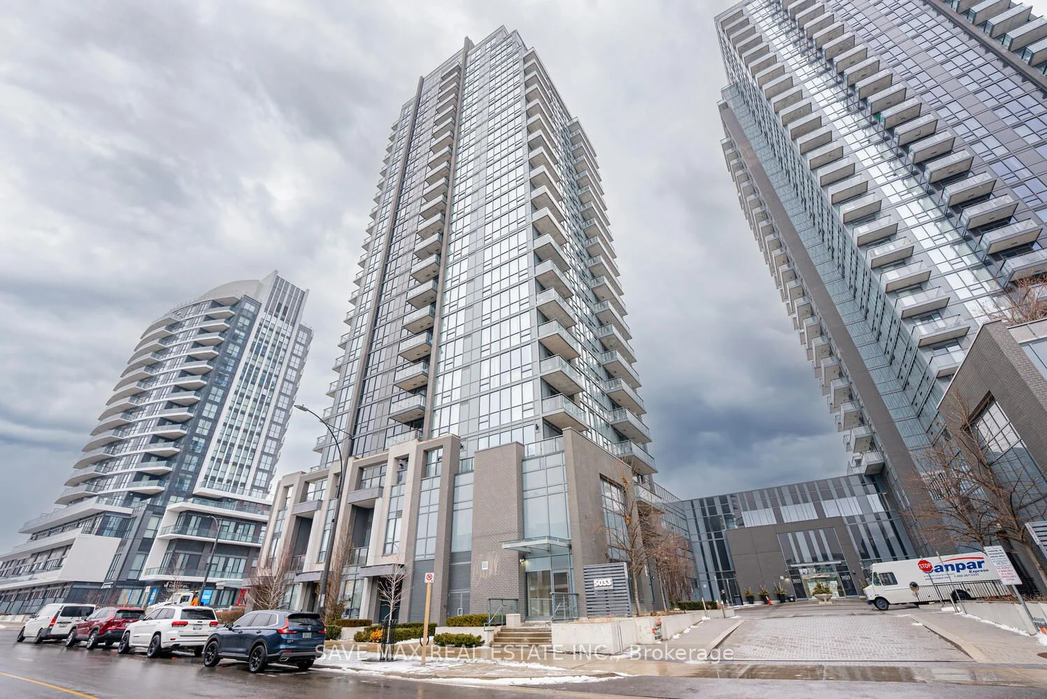 Condo Apartment in Mississauga