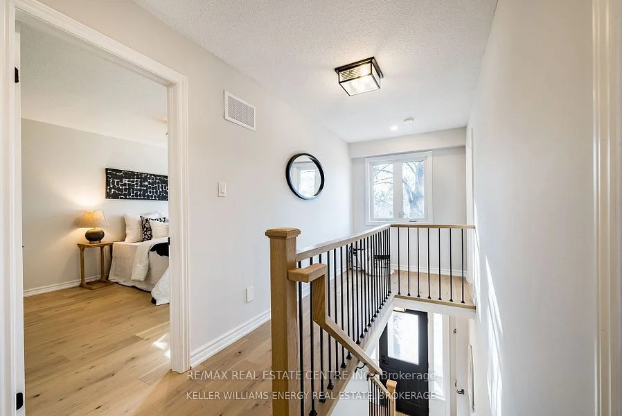 141 Speyside Drive, Oakville, ON L6L 5Y1