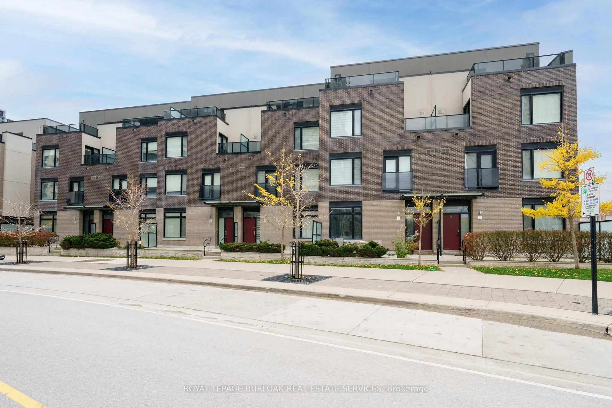 Condo Townhouse in Mississauga