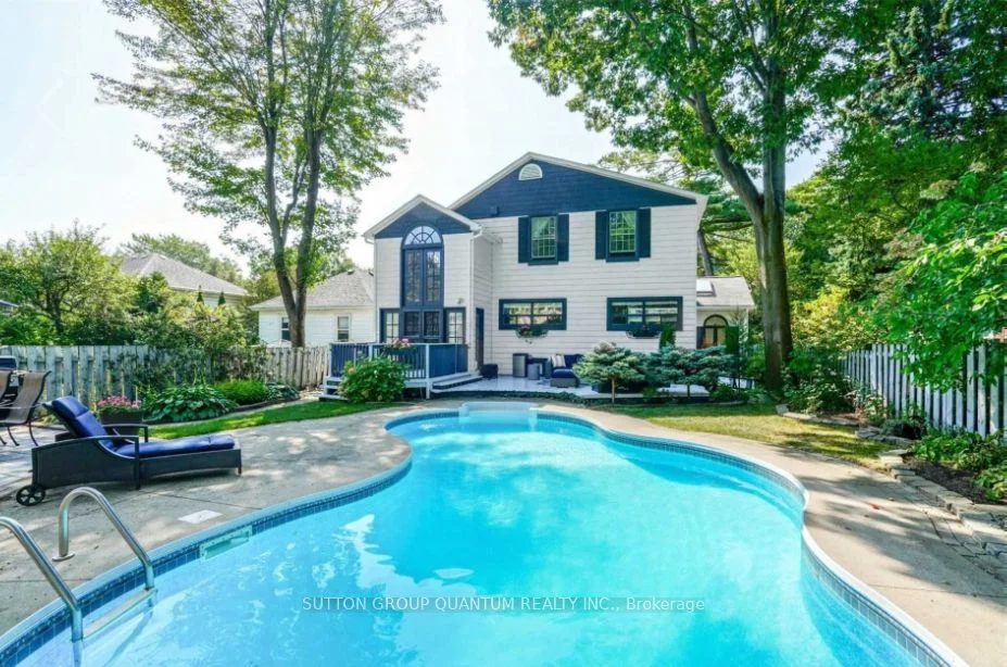 1411 Kenmuir Avenue, Mississauga, On L5g 4b3