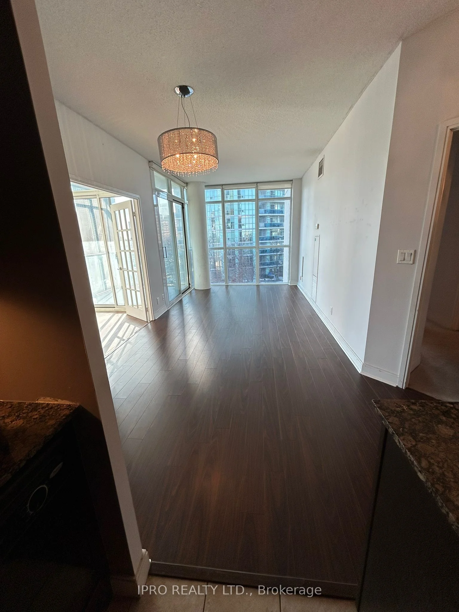 90 ABSOLUTE Avenue 606, Mississauga, ON L4Z 0A3