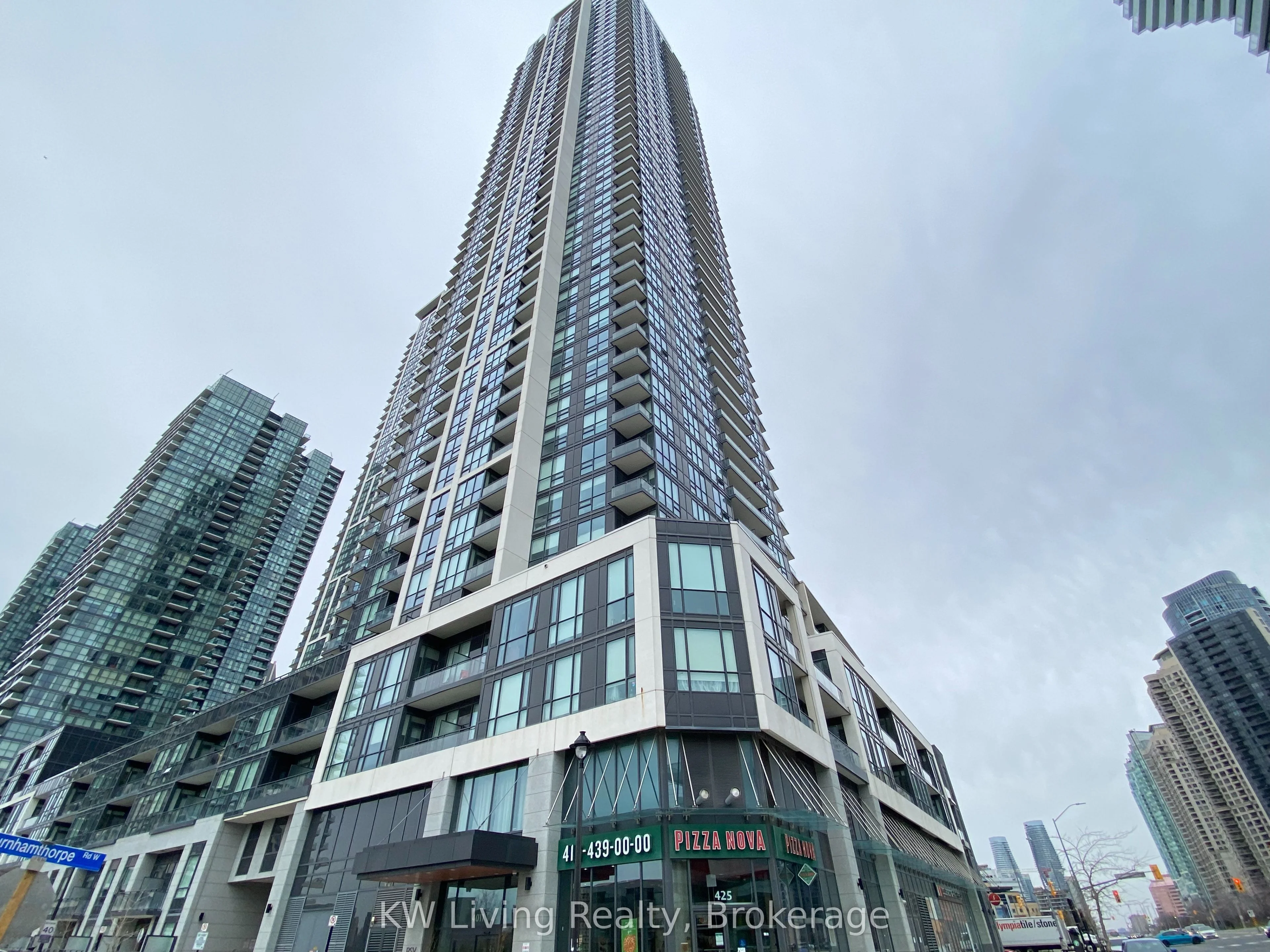 Condo Apartment in Mississauga