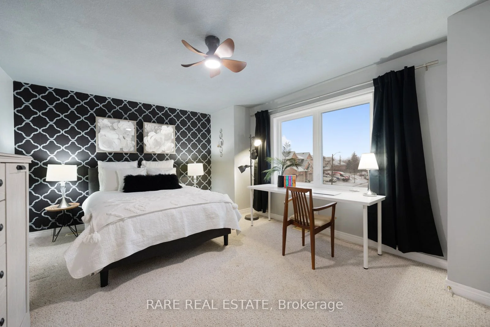 1415 Treeland Street, Burlington, ON L7R 4S1