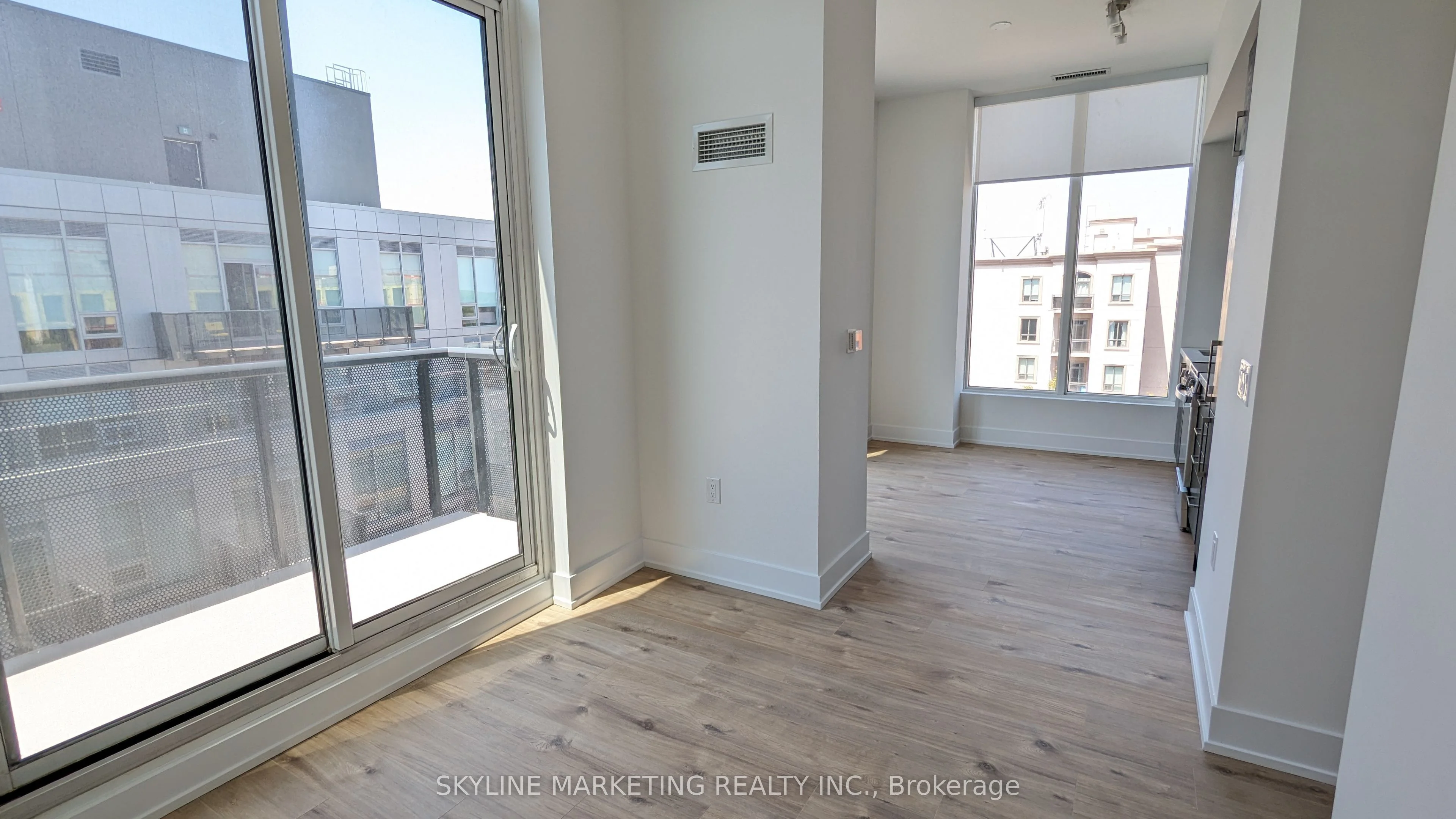 Condo Apartment in Oakville