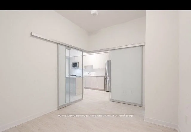 562 Hopewell Avenue 108, Toronto W03, ON M6E 3T2