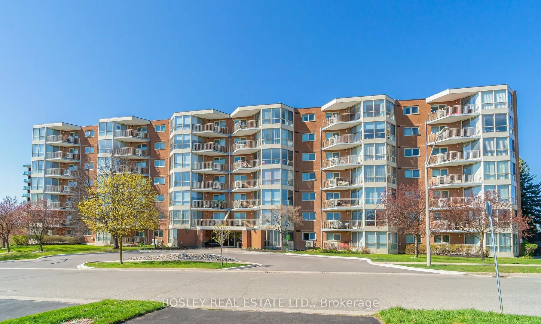 Condo Apartment in Halton Hills