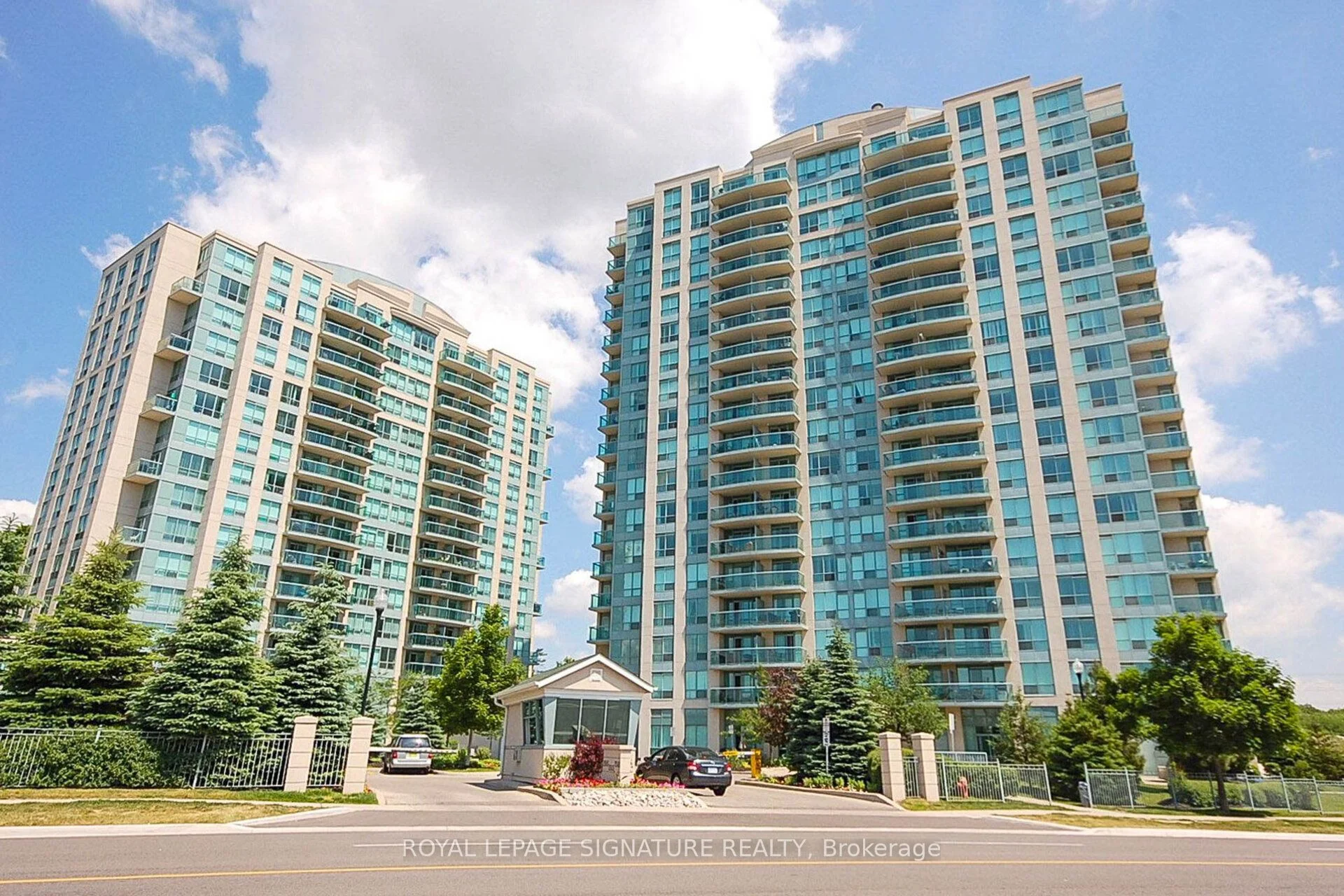 Condo Apartment in Mississauga