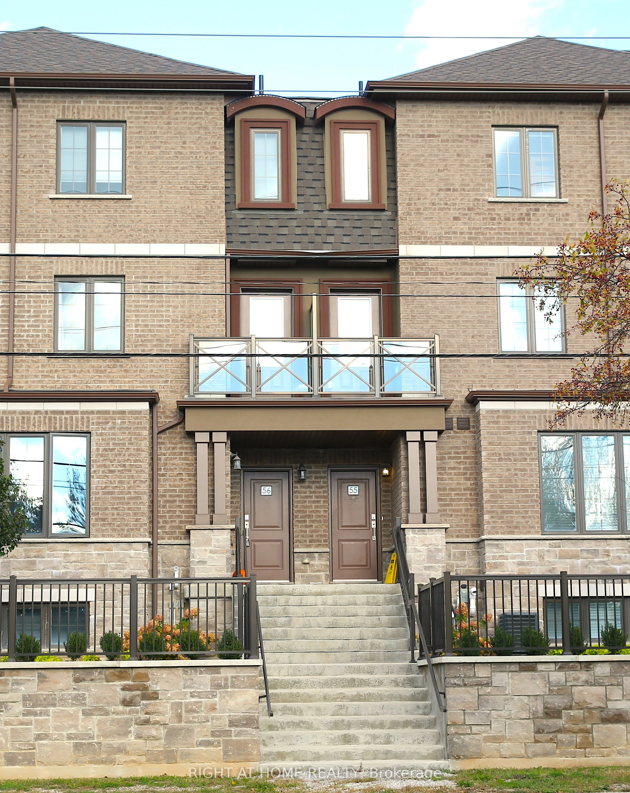 445 Ontario Street 56, Milton, On L9t 2n2