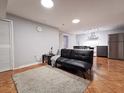483 Fergo Avenue Rear, Mississauga, On L5b 2j2