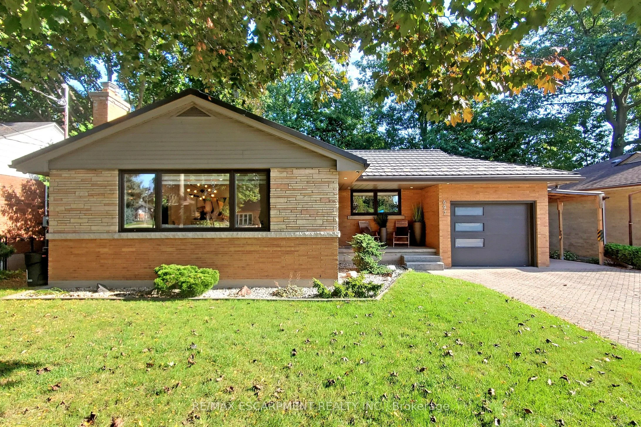 Detached in Burlington