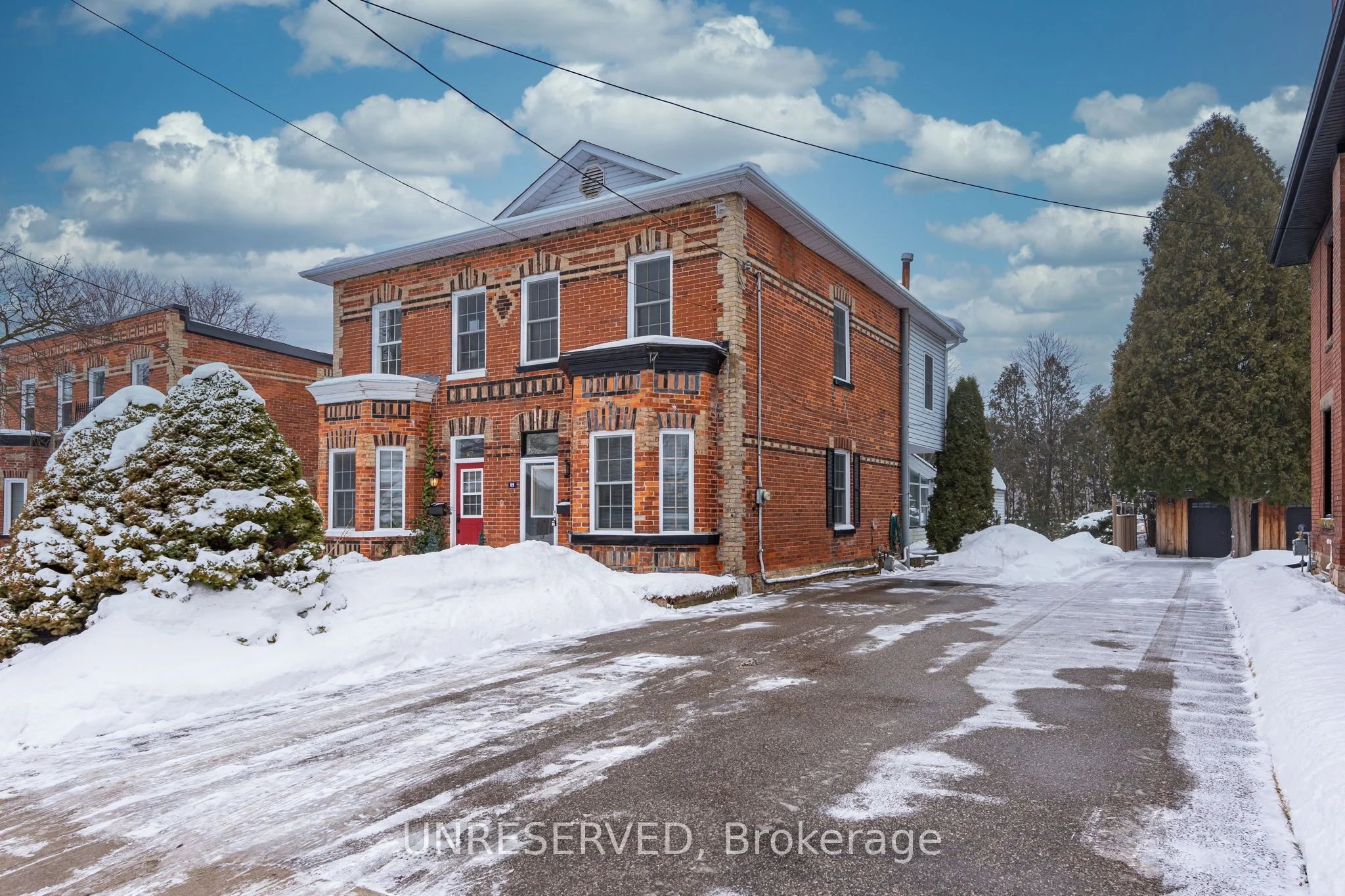 Semi-Detached in Halton Hills