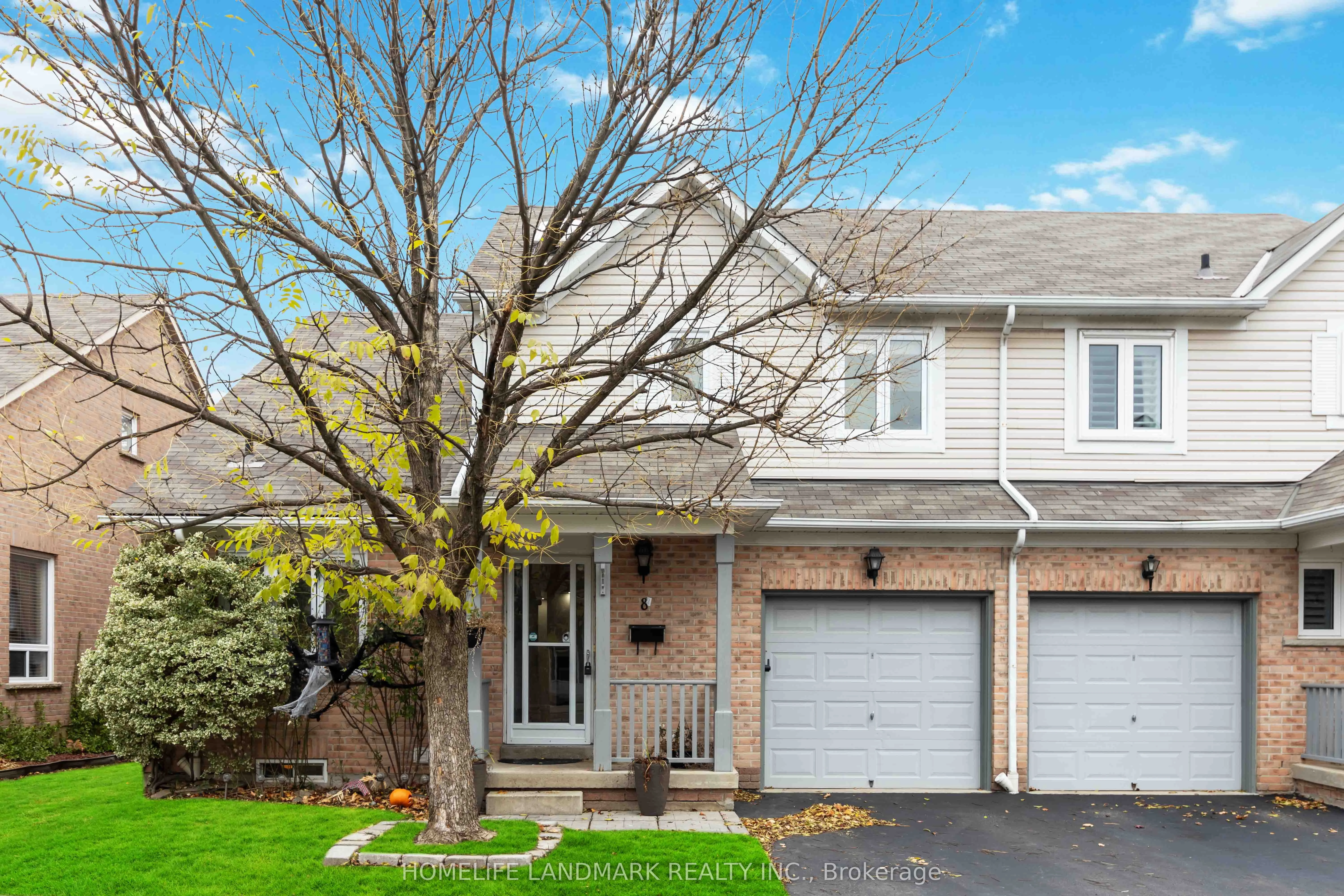 Condo Townhouse in Mississauga