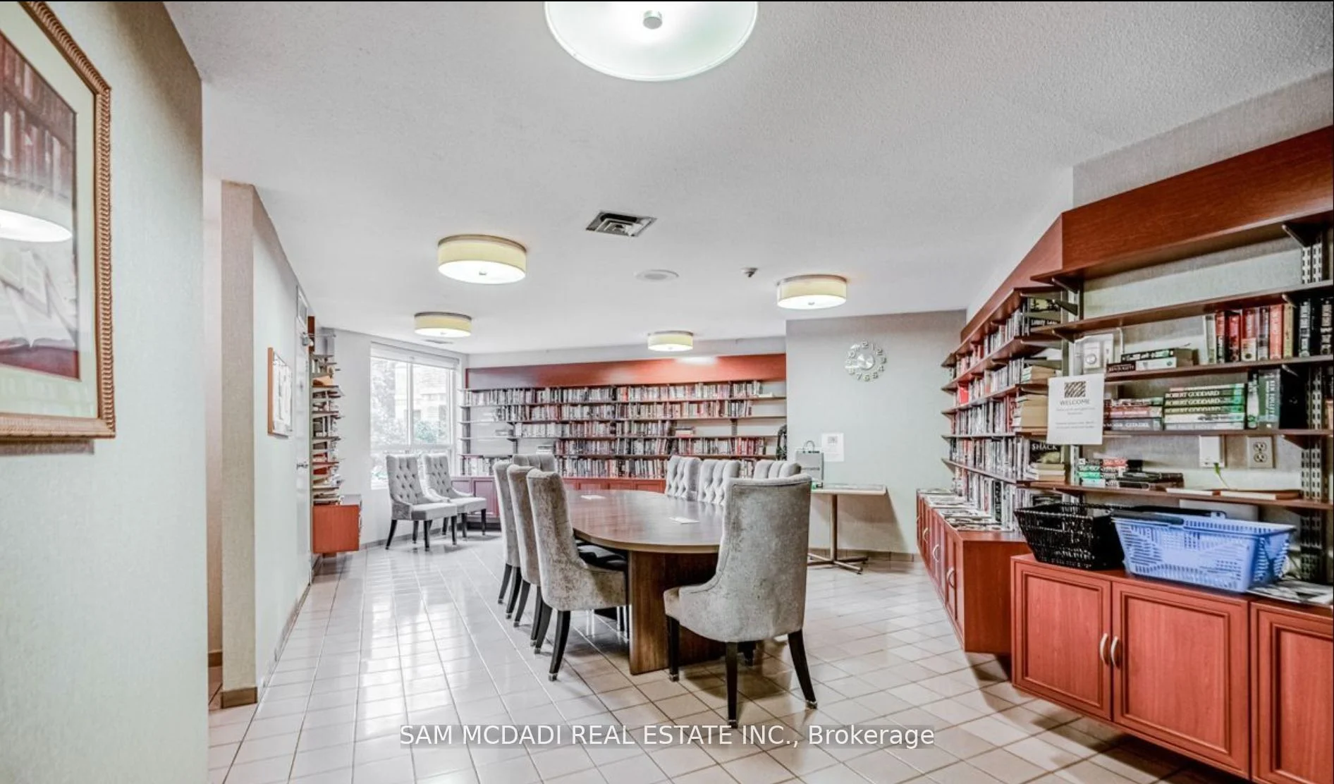 55 Kingsbridge Garden Circle 513, Mississauga, ON L5R 1Y1