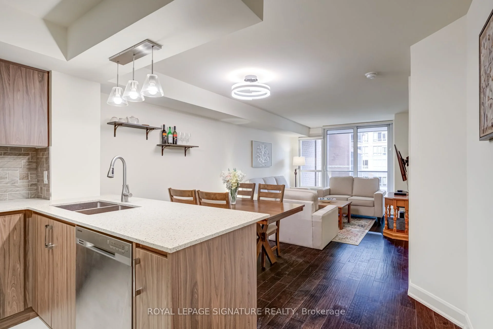 4080 Living Arts Drive 407, Mississauga, ON L5B 4N3