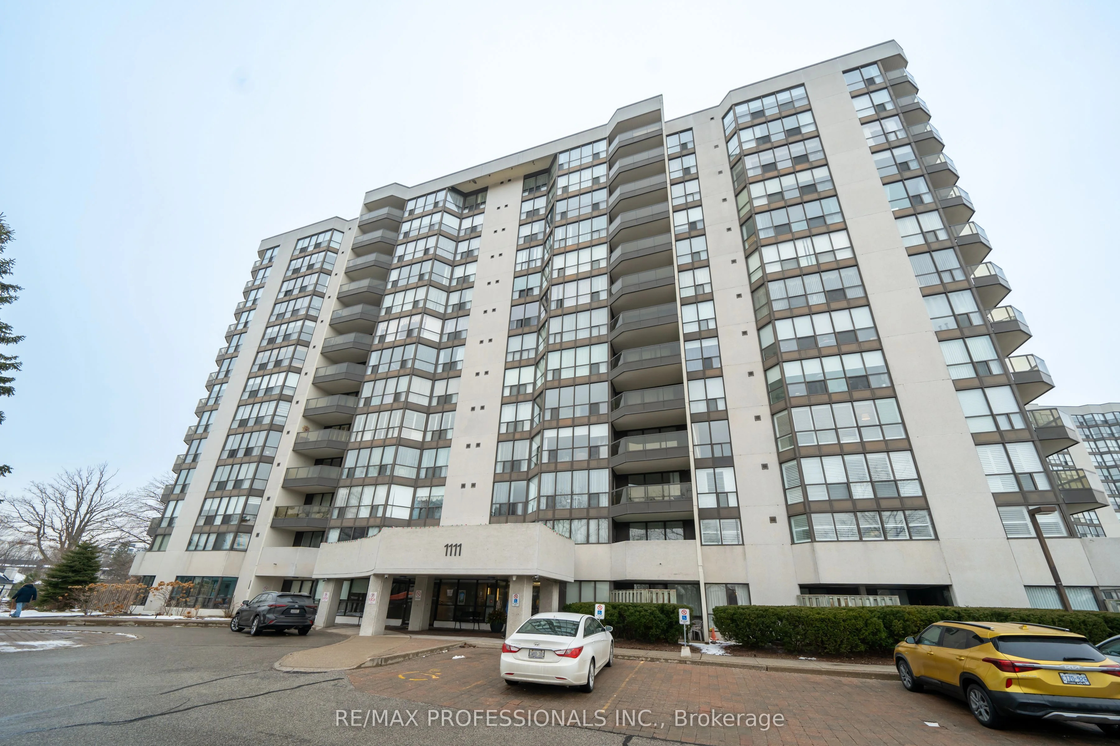 1111 Bough Beeches Boulevard 508, Mississauga, On L4w 4n1
