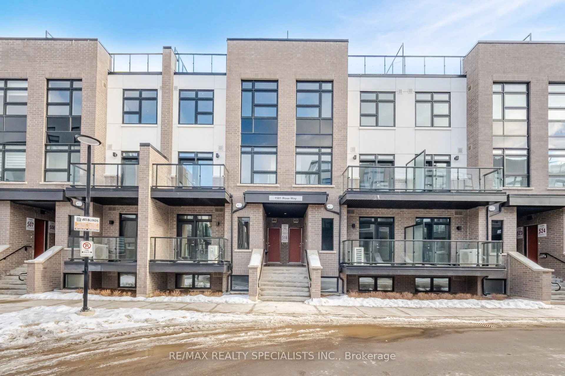 Condo Townhouse in Milton