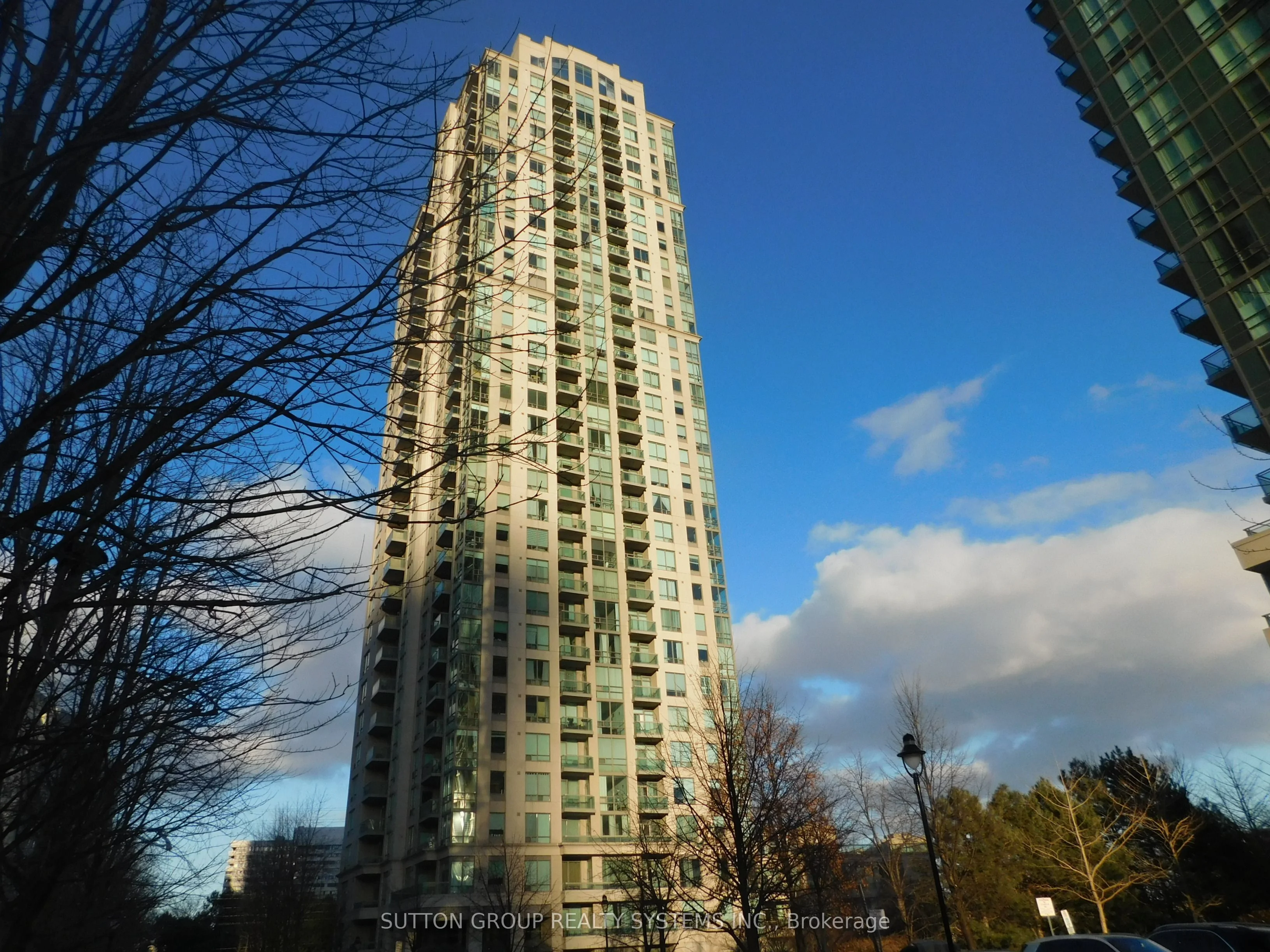 3504 Hurontario Street 316, Mississauga, On L5b 1p2