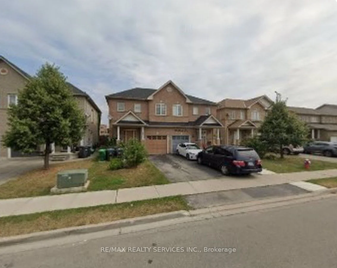 Semi-Detached in Brampton