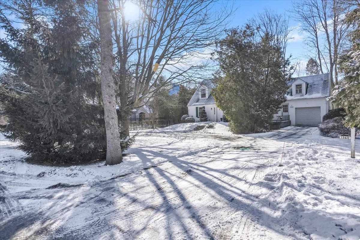 1360 Birchview Drive, Mississauga, On L5h 3e4