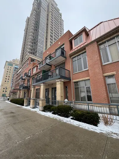 330 Princess Royal Drive 103, Mississauga, On L5b 4p7